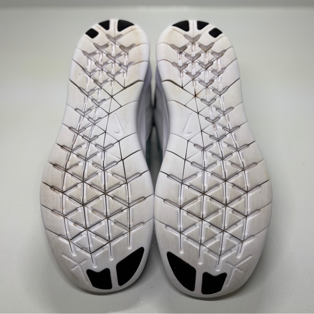 Nike Free RN CMTR 18 Varsity in the Rainforest/Black men’s size 9 - Picture 7 of 10